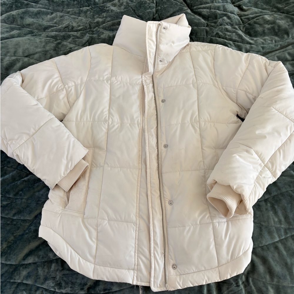 Abercrombie & Fitch Cream Puffer Jacket